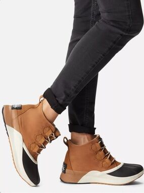 Sorel Out 'N About III Classic Waterproof Ankle Boots Tan Black Women’s 8